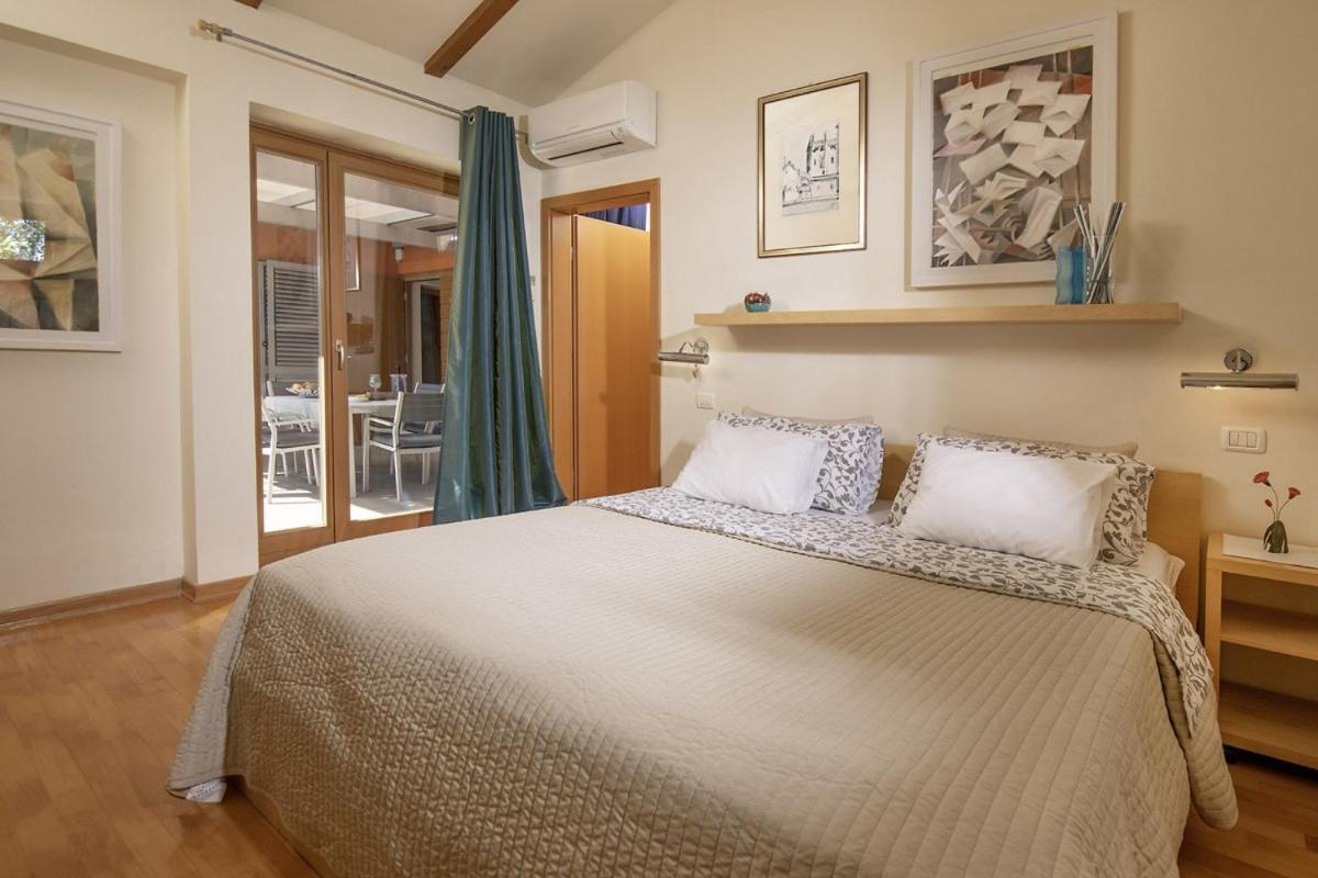 Villa Emili In Medulin - Haus Fuer 4-5 Personen エクステリア 写真