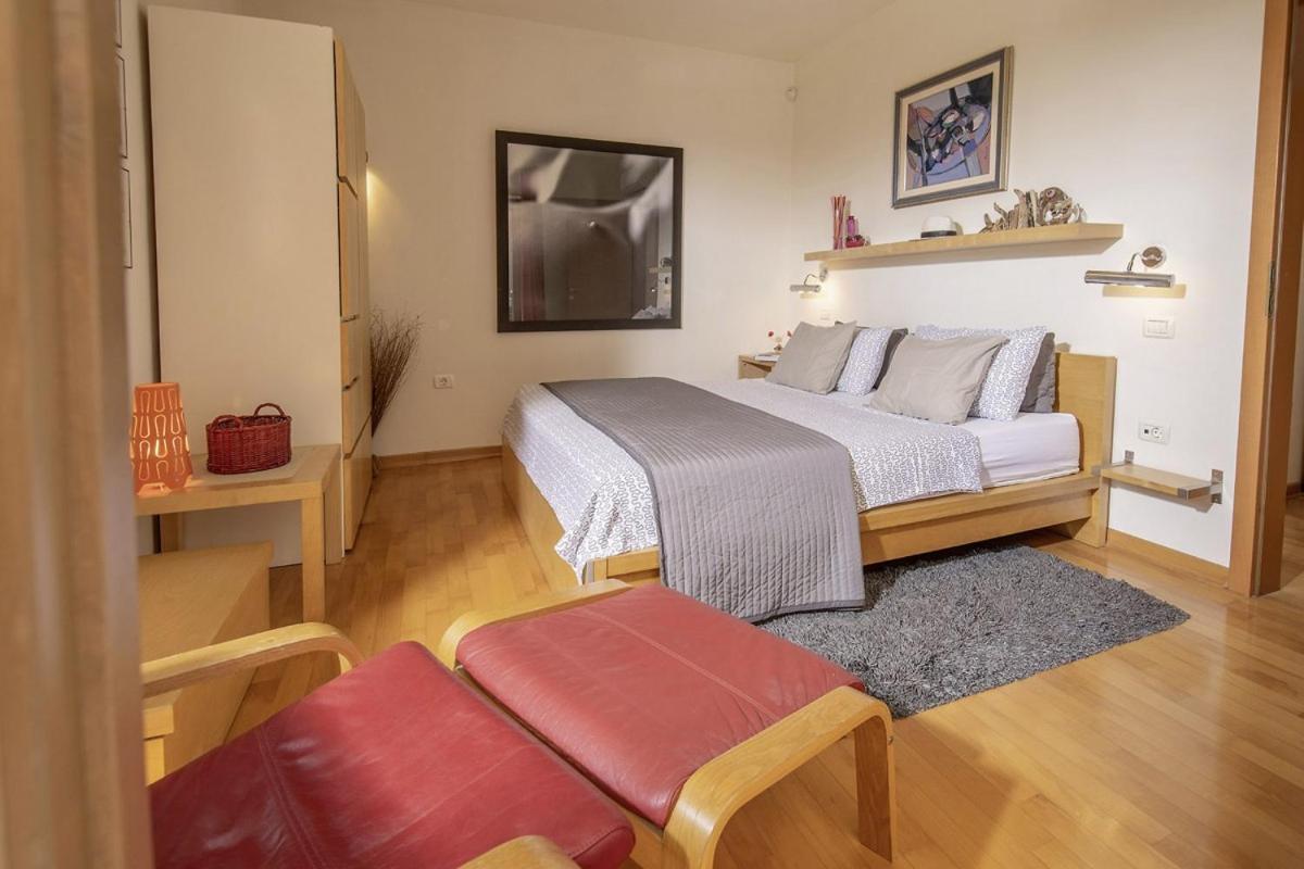 Villa Emili In Medulin - Haus Fuer 4-5 Personen エクステリア 写真