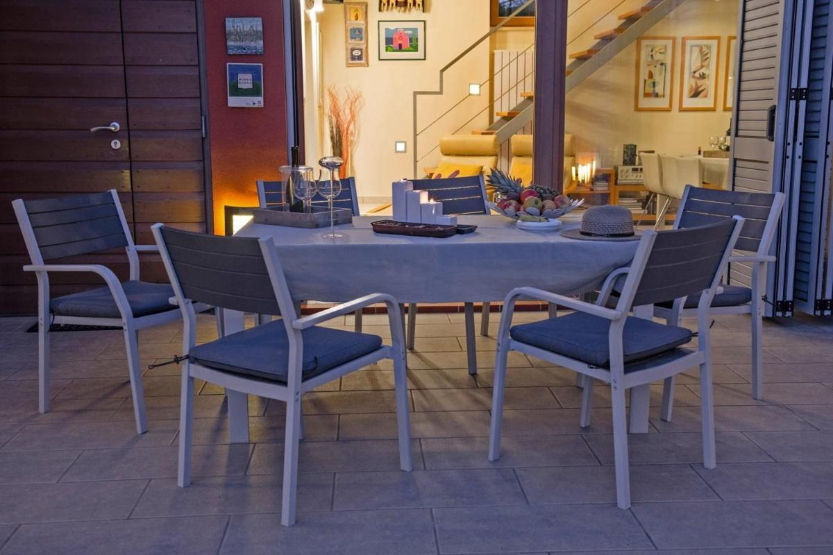 Villa Emili In Medulin - Haus Fuer 4-5 Personen エクステリア 写真